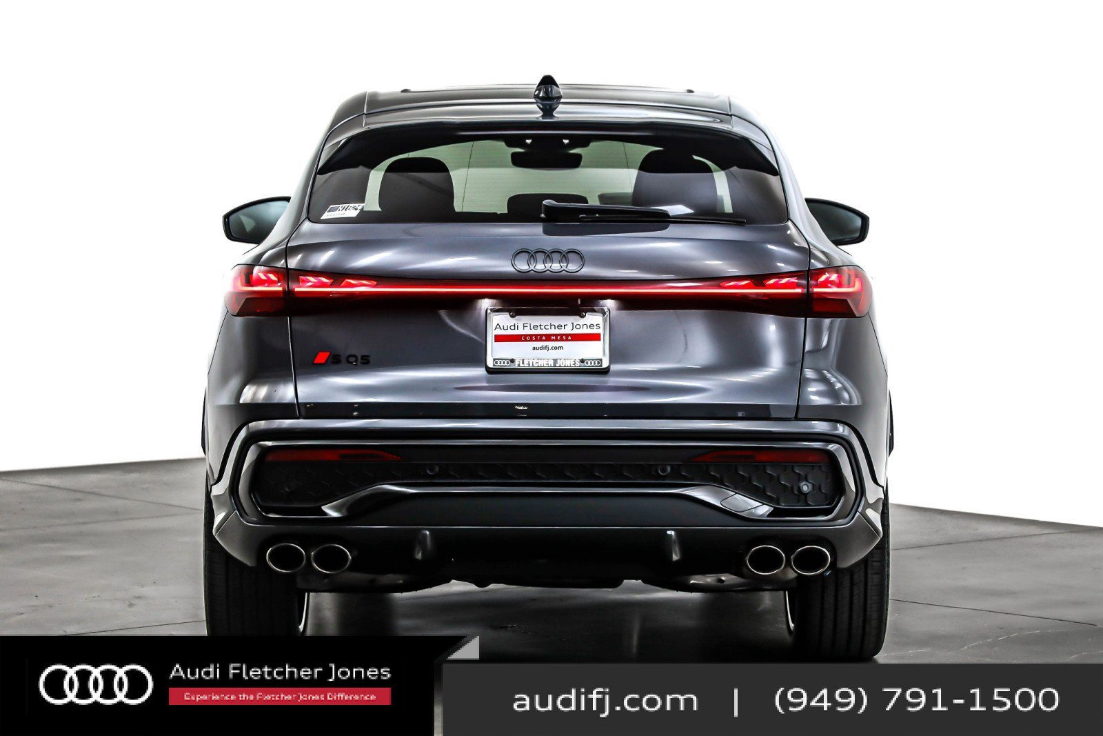 New 2025 Audi SQ5 Prestige image 3