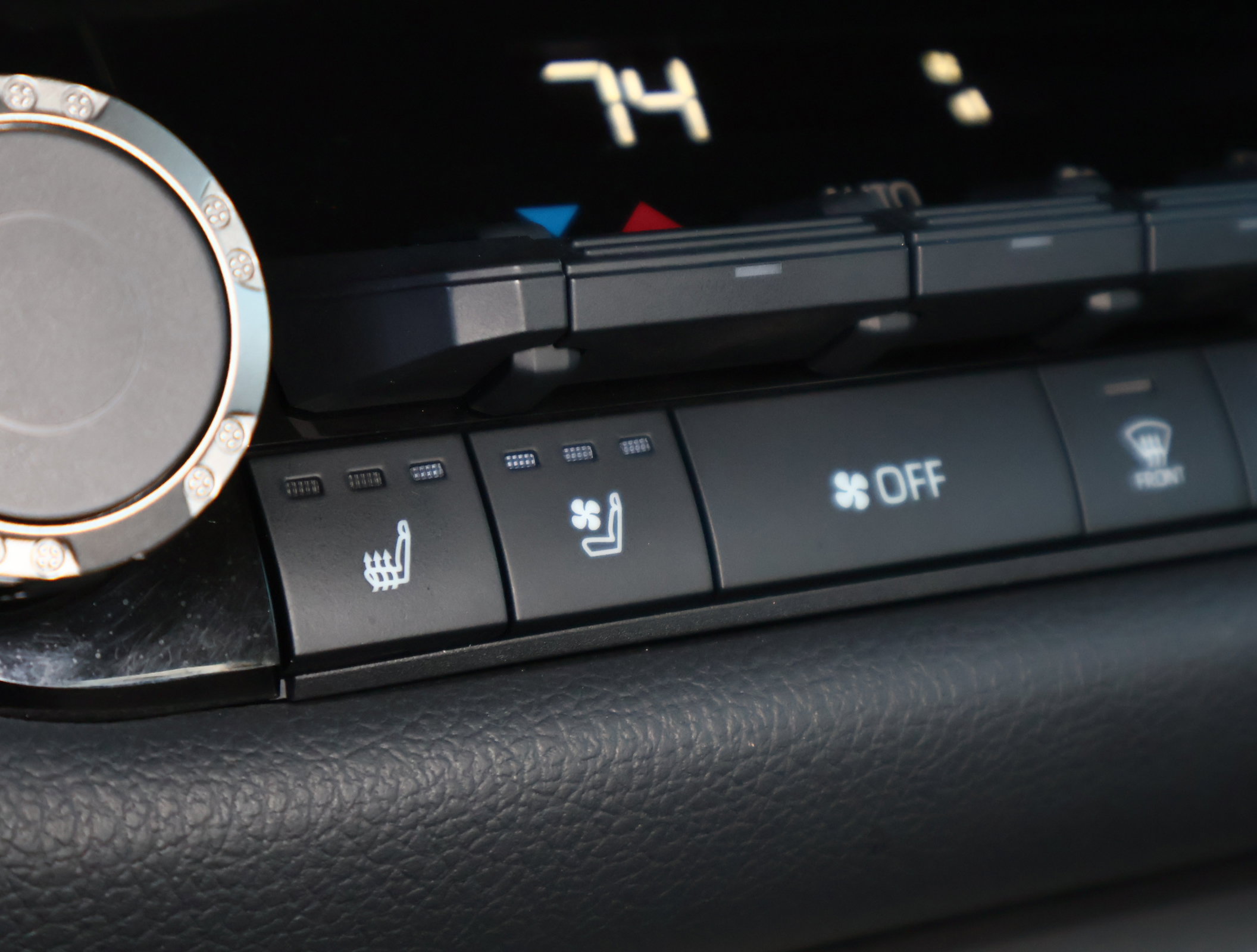 Used 2024 Toyota Tundra Limited w/ TRD Off-Road Package image 5