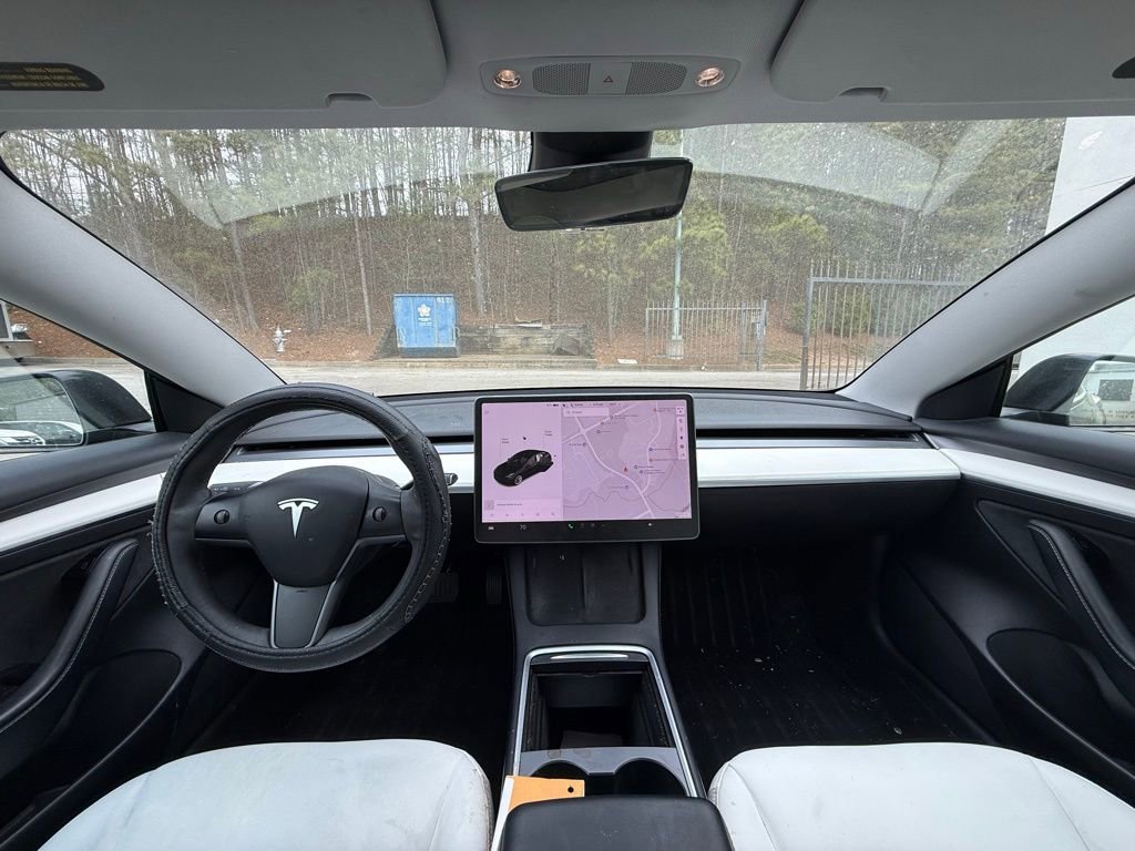 Used 2021 Tesla Model 3 Standard Range Plus image 9