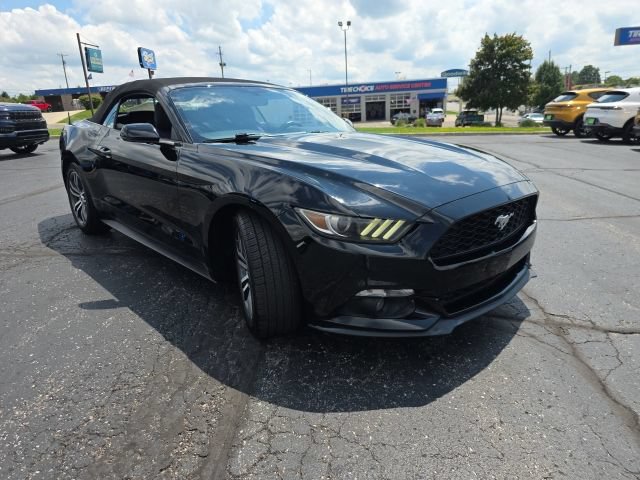 Used 2016 Ford Mustang Premium RWD image 8