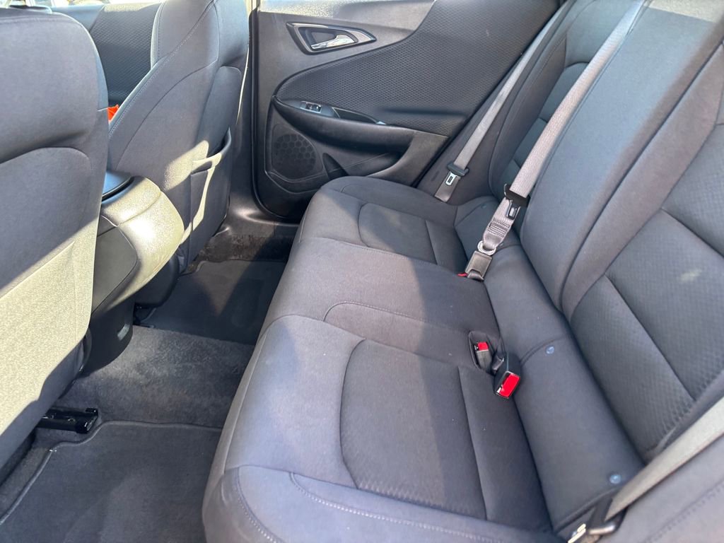 Used 2025 Chevrolet Malibu RS image 29