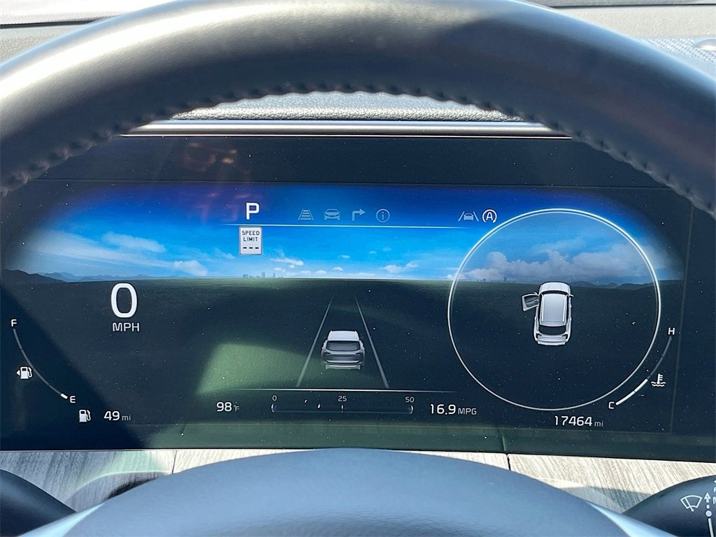 Used 2024 Kia Telluride SX w/ Towing Package image 12