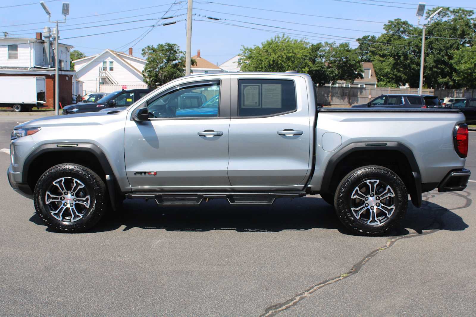 Used 2023 GMC Canyon AT4 w/ AT4 Premium Package AWD/4WD image 4