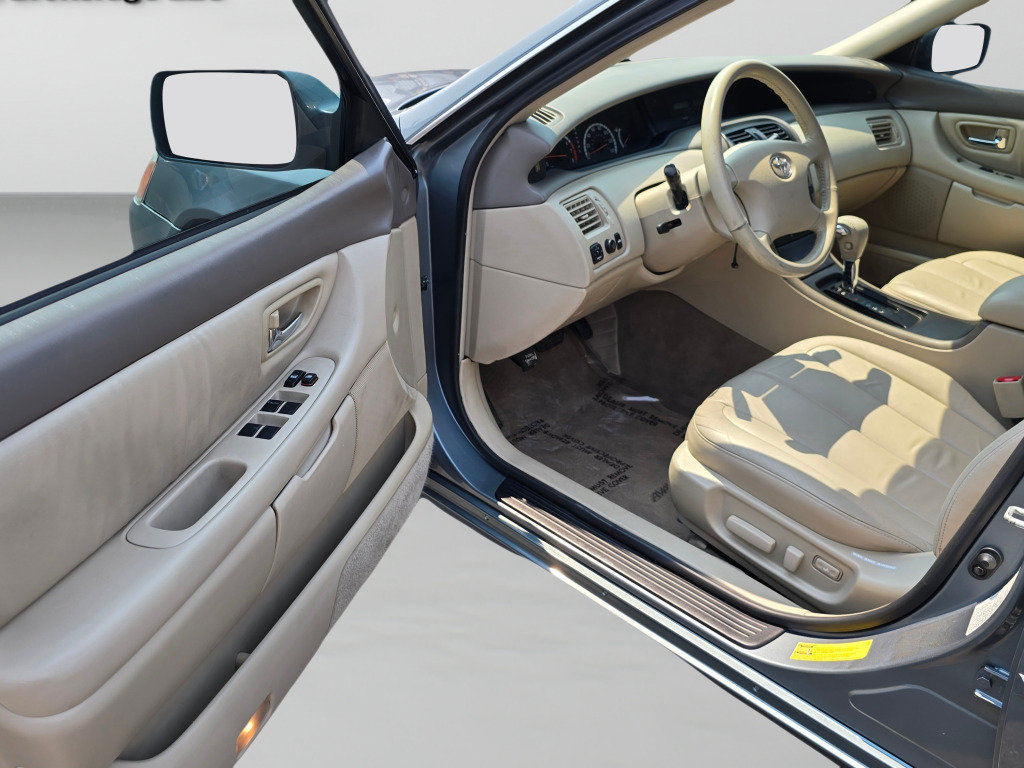 Used 2002 Toyota Avalon XL w/ Luxury Pkg FWD image 19