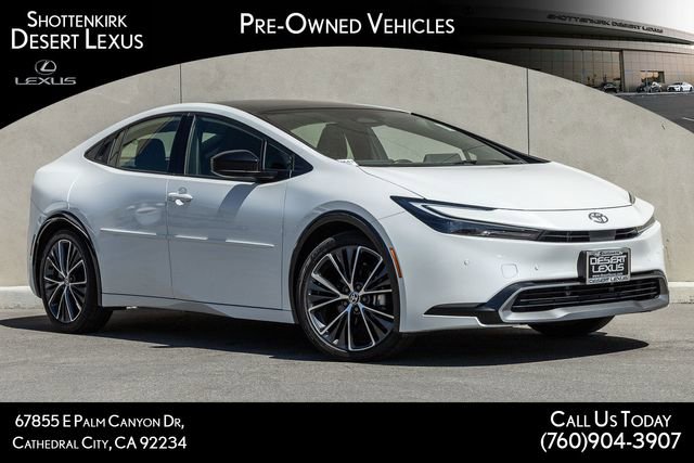 Used 2023 Toyota Prius XLE image 1