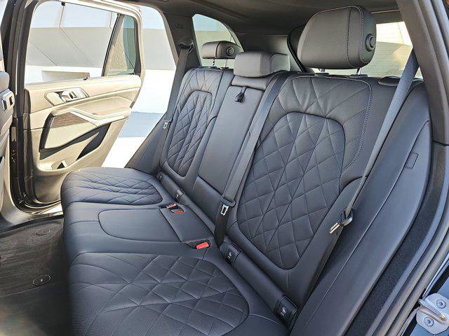 Used 2025 BMW X5 M60i image 15