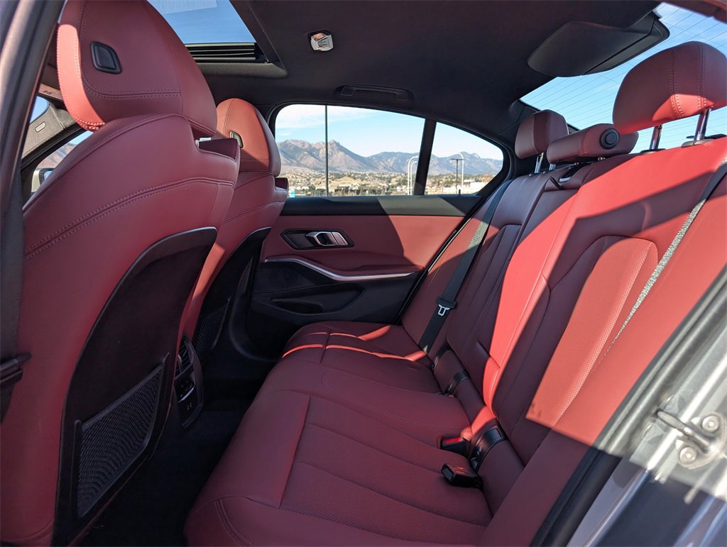 Used 2023 BMW 330i xDrive Sedan w/ Premium Package image 17