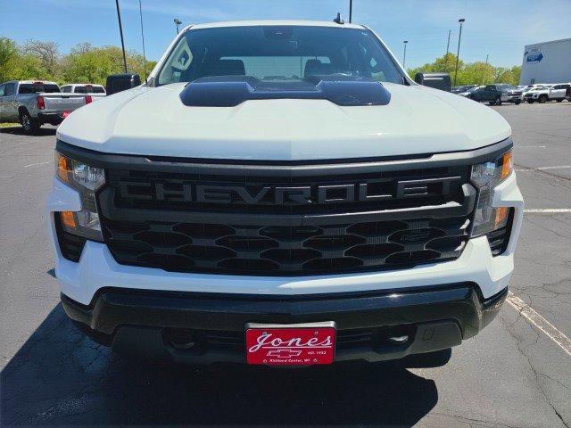 Used 2025 Chevrolet Silverado 1500 Custom Trail Boss w/ Dark Appearance Package AWD/4WD image 8
