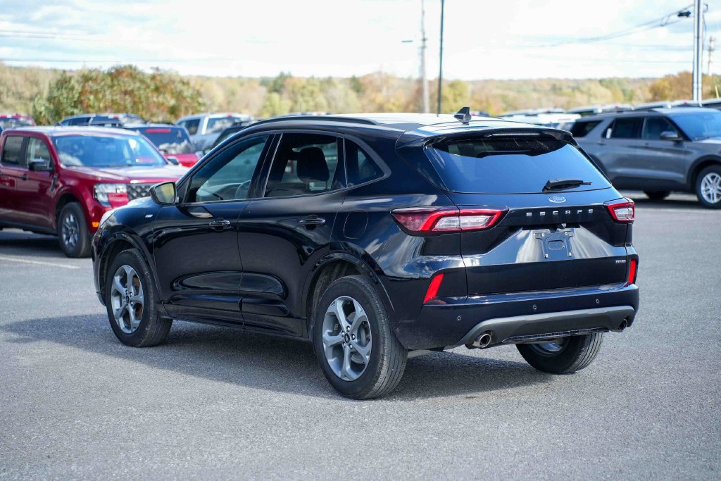 Used 2023 Ford Escape ST-Line Select w/ Tech Pack #1 AWD/4WD image 7