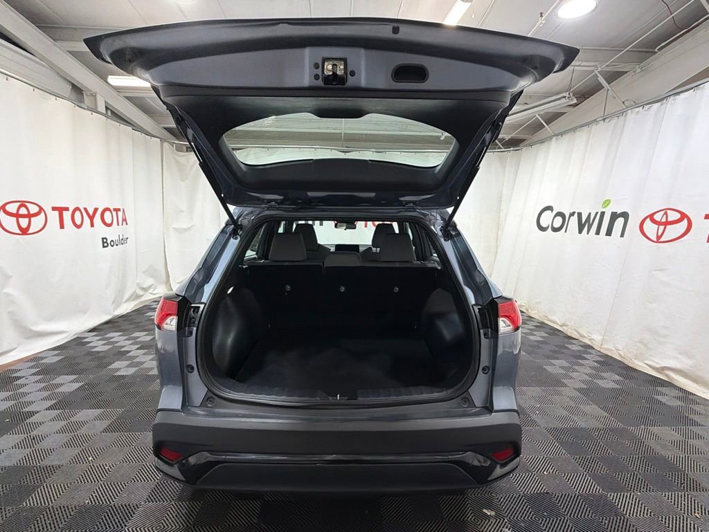 Used 2025 Toyota Corolla Cross AWD Hybrid image 6