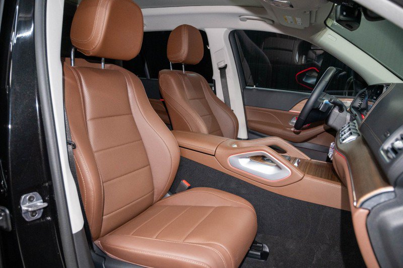 Certified 2026 Mercedes-Benz GLS 450 4MATIC image 14