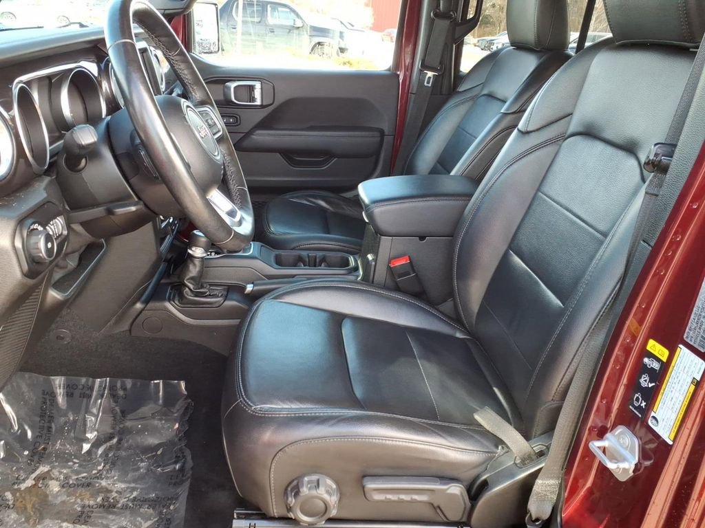Used 2021 Jeep Wrangler Unlimited Sahara image 6