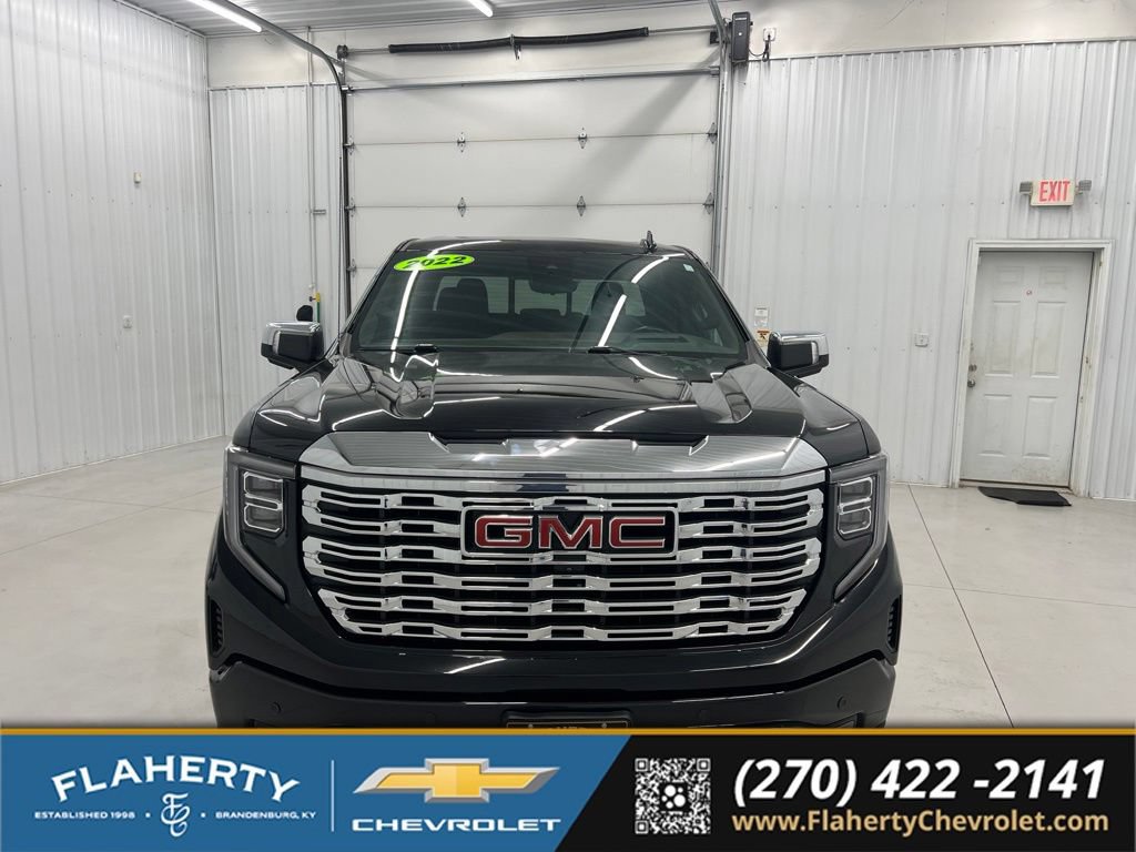 Used 2022 GMC Sierra 1500 Denali w/ Technology Package AWD/4WD image 7