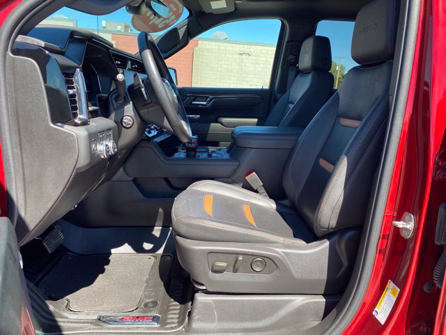 Used 2024 GMC Sierra 1500 AT4 w/ Technology Package AWD/4WD image 15