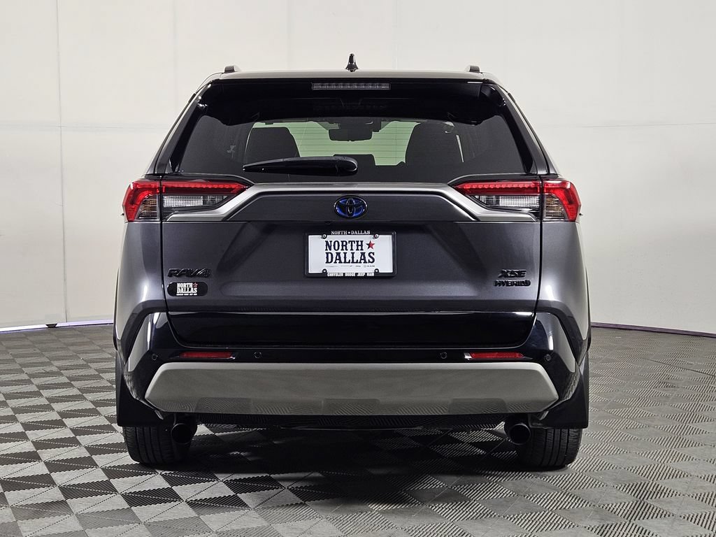 Used 2024 Toyota RAV4 XSE w/ Advanced Technology Package AWD/4WD image 4