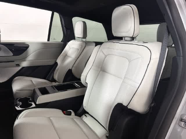 New 2027 Lincoln Aviator Black Label w/ Jet Appearance Package AWD/4WD image 16