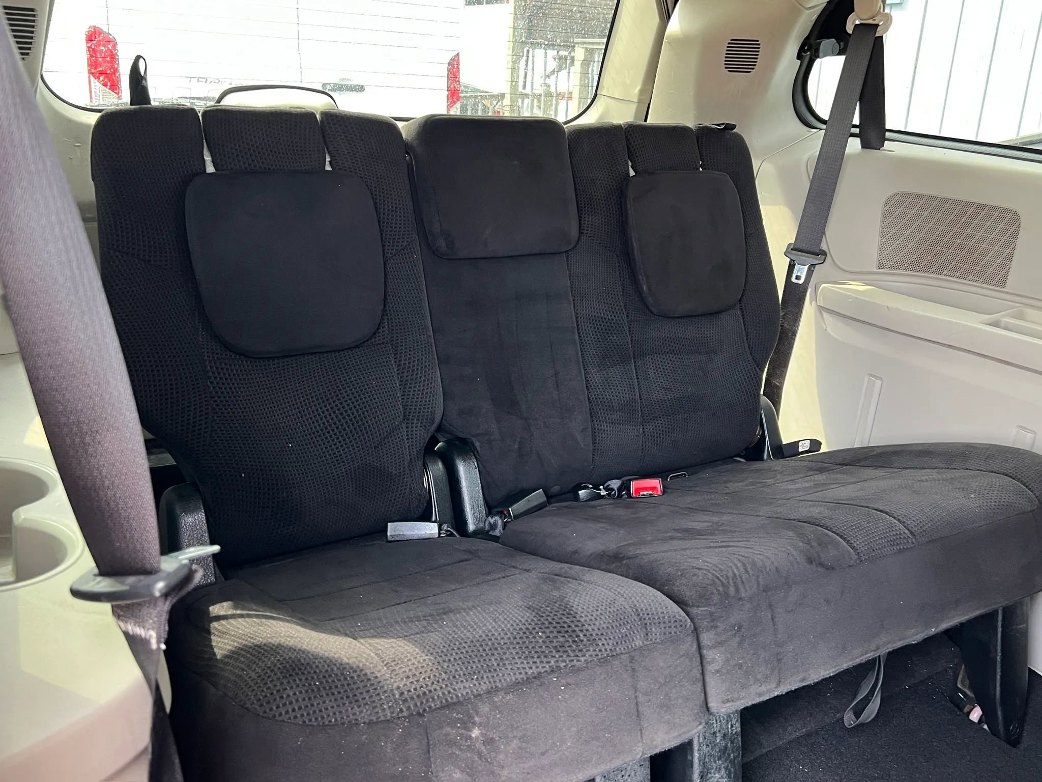 Used 2014 Dodge Grand Caravan SXT image 14