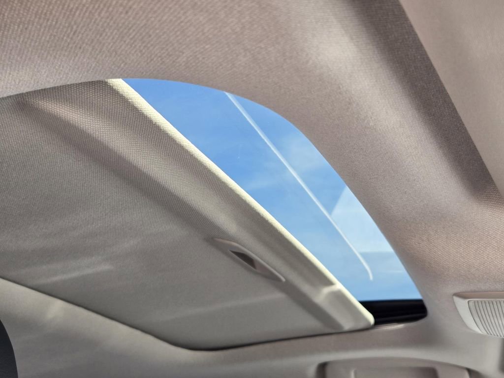 New 2026 Nissan Sentra SR w/ SR Premium Package FWD image 10