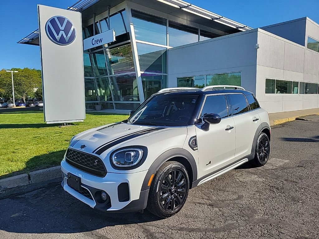 Used 2023 MINI Cooper Countryman S w/ Signature Upholstery Package AWD/4WD image 1