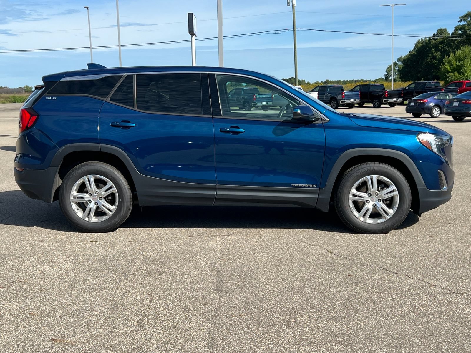Used 2020 GMC Terrain SLE FWD image 40