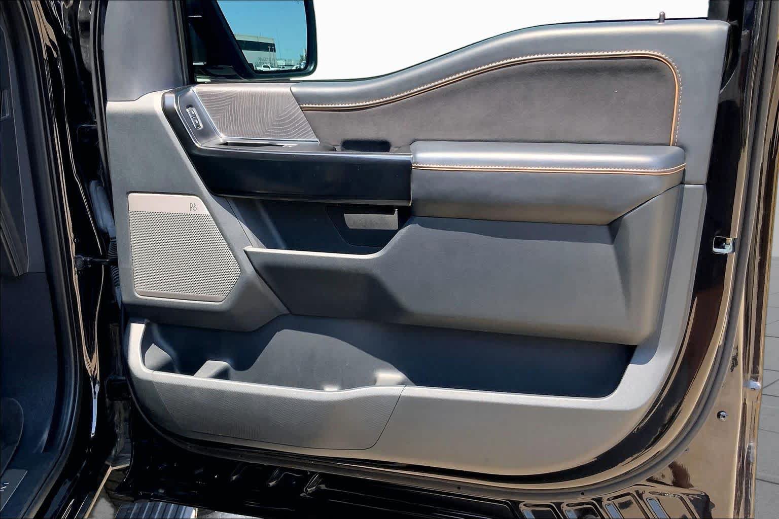 Used 2021 Ford F150 Platinum w/ FX4 Off-Road Package AWD/4WD image 23