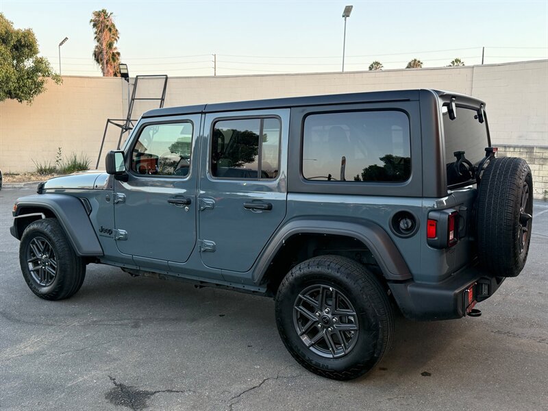 Used 2025 Jeep Wrangler Unlimited Sport AWD/4WD image 8