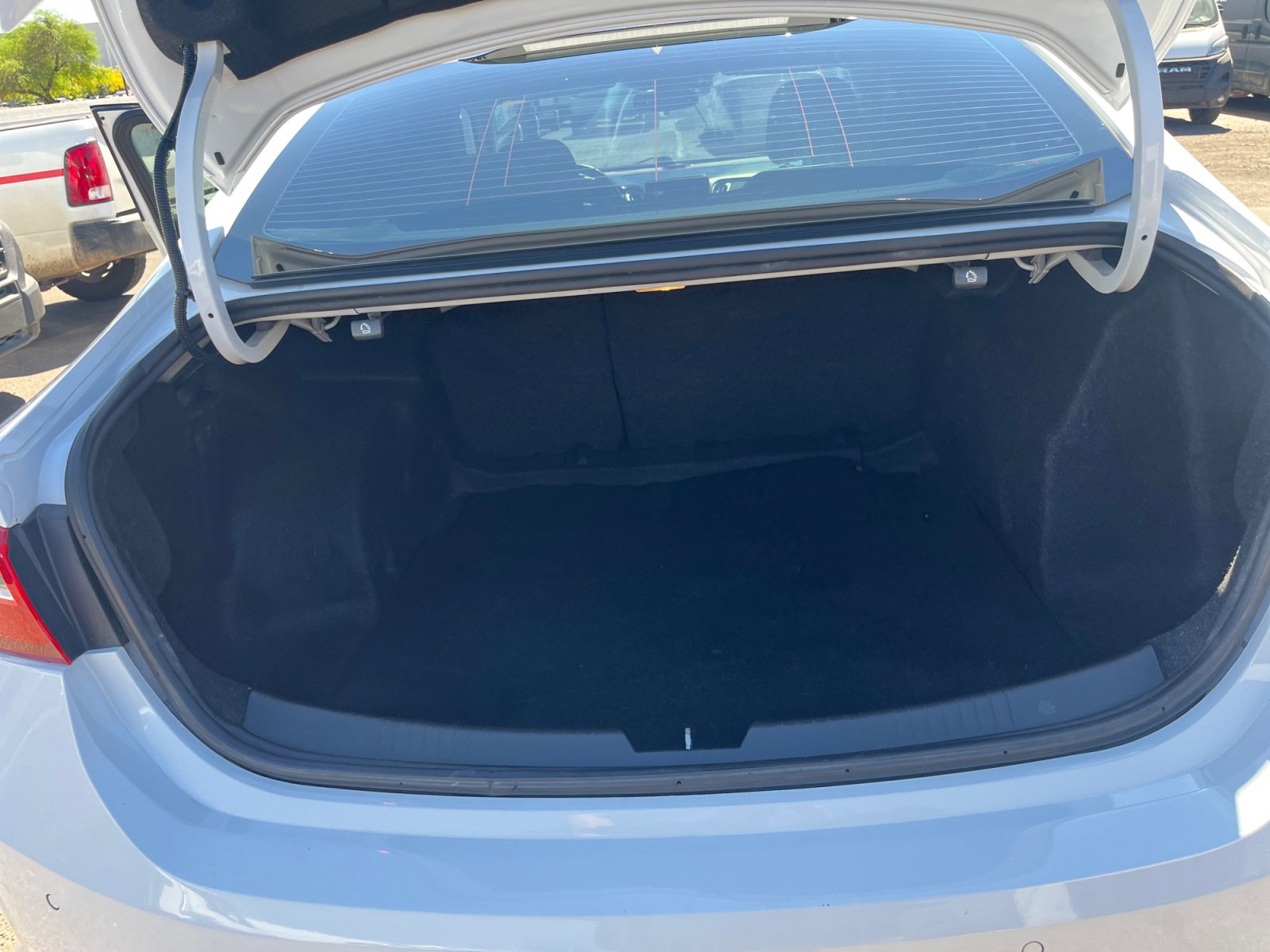 Used 2021 Chevrolet Malibu RS image 28