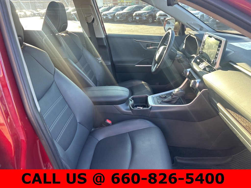 Used 2022 Toyota RAV4 Limited image 7