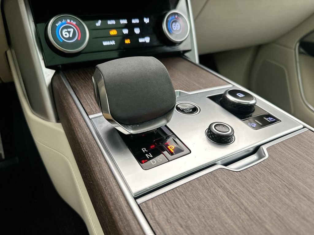 Certified 2023 Land Rover Range Rover Autobiography AWD/4WD image 25