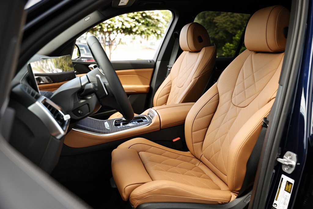 New 2026 BMW X5 xDrive40i w/ M Sport Package image 19