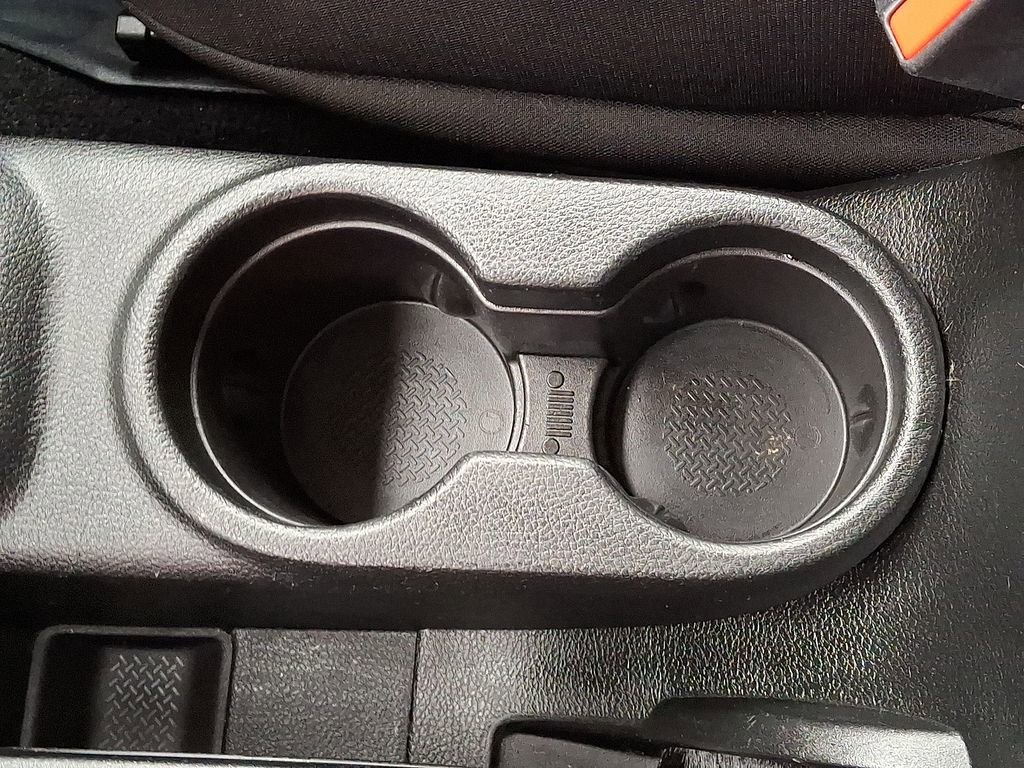 Used 2018 Jeep Wrangler Unlimited Sport image 24