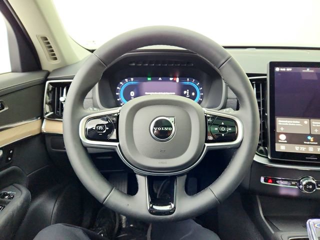 New 2025 Volvo XC90 B6 Core w/ Climate Package image 24