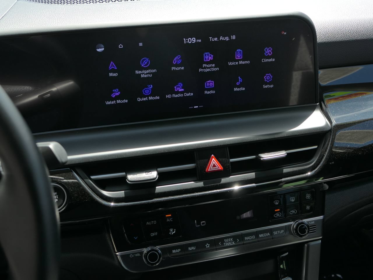Certified 2025 Kia Seltos X-Line AWD/4WD image 18