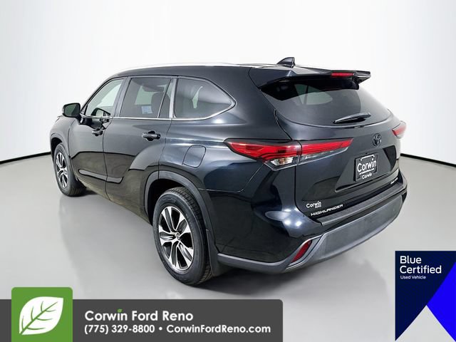 Used 2023 Toyota Highlander XLE AWD/4WD image 5