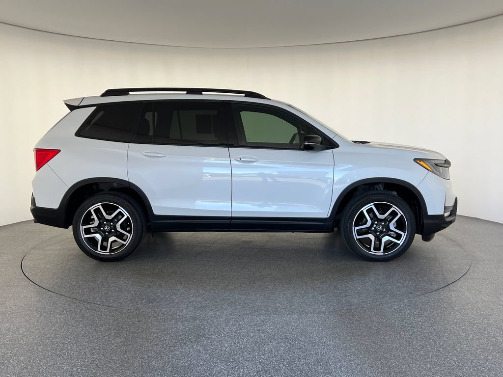 Used 2022 Honda Passport Elite image 2