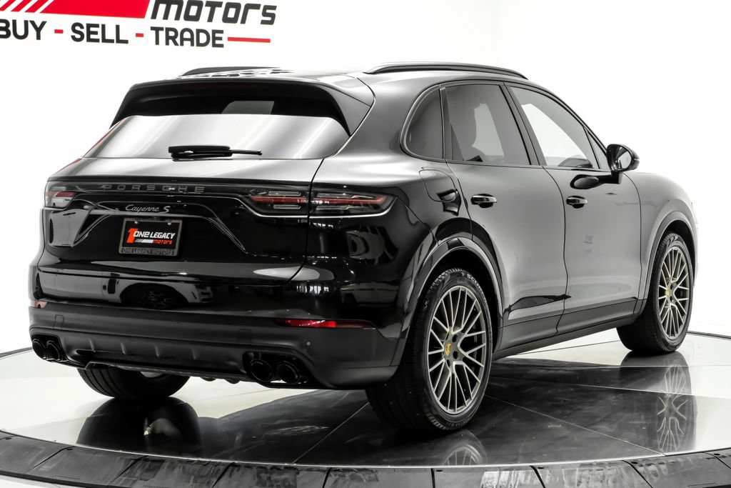 Used 2023 Porsche Cayenne S Platinum w/ Premium Package Plus AWD/4WD image 6