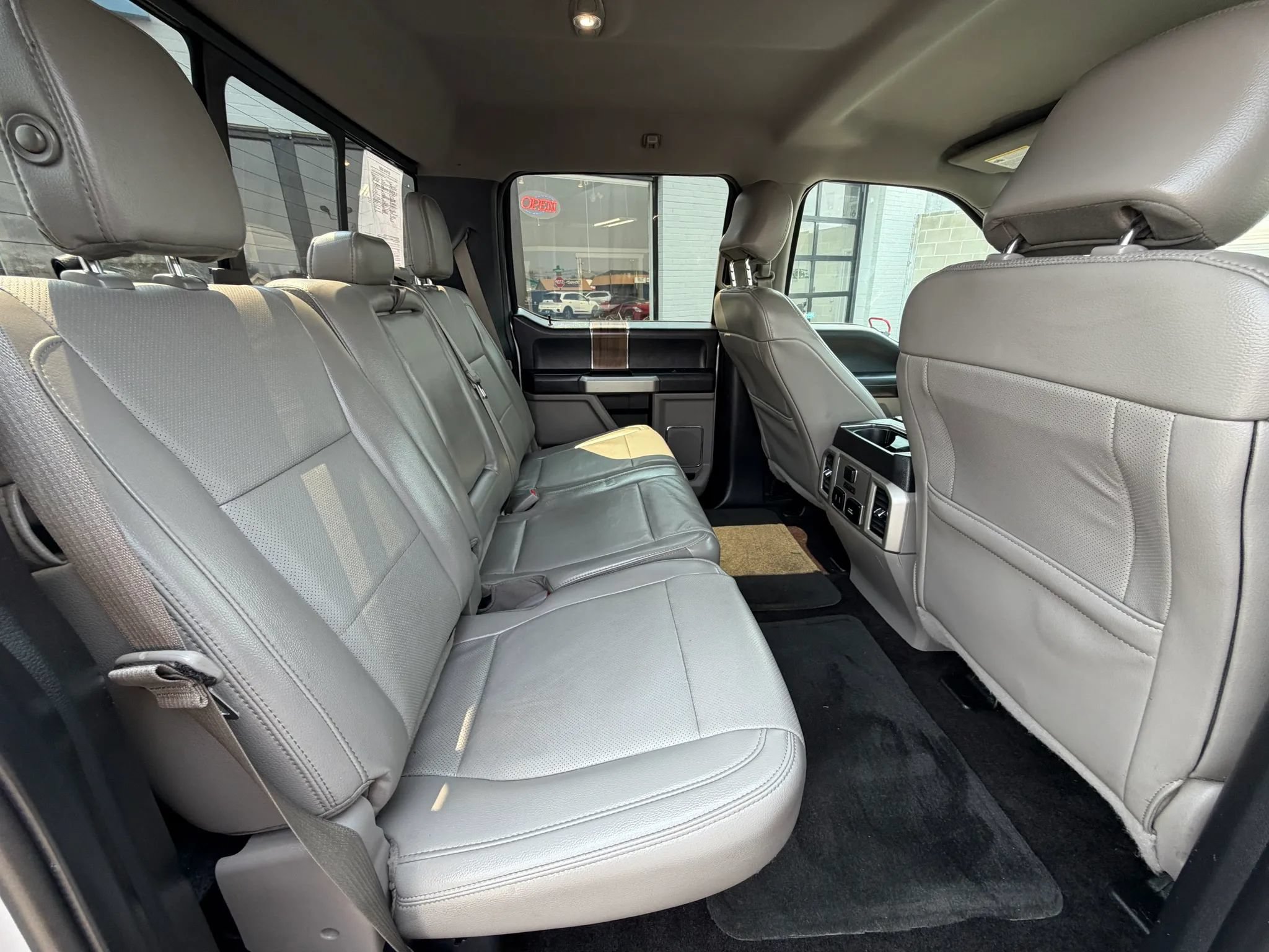 Used 2017 Ford F150 Lariat w/ Equipment Group 502A Luxury AWD/4WD image 16