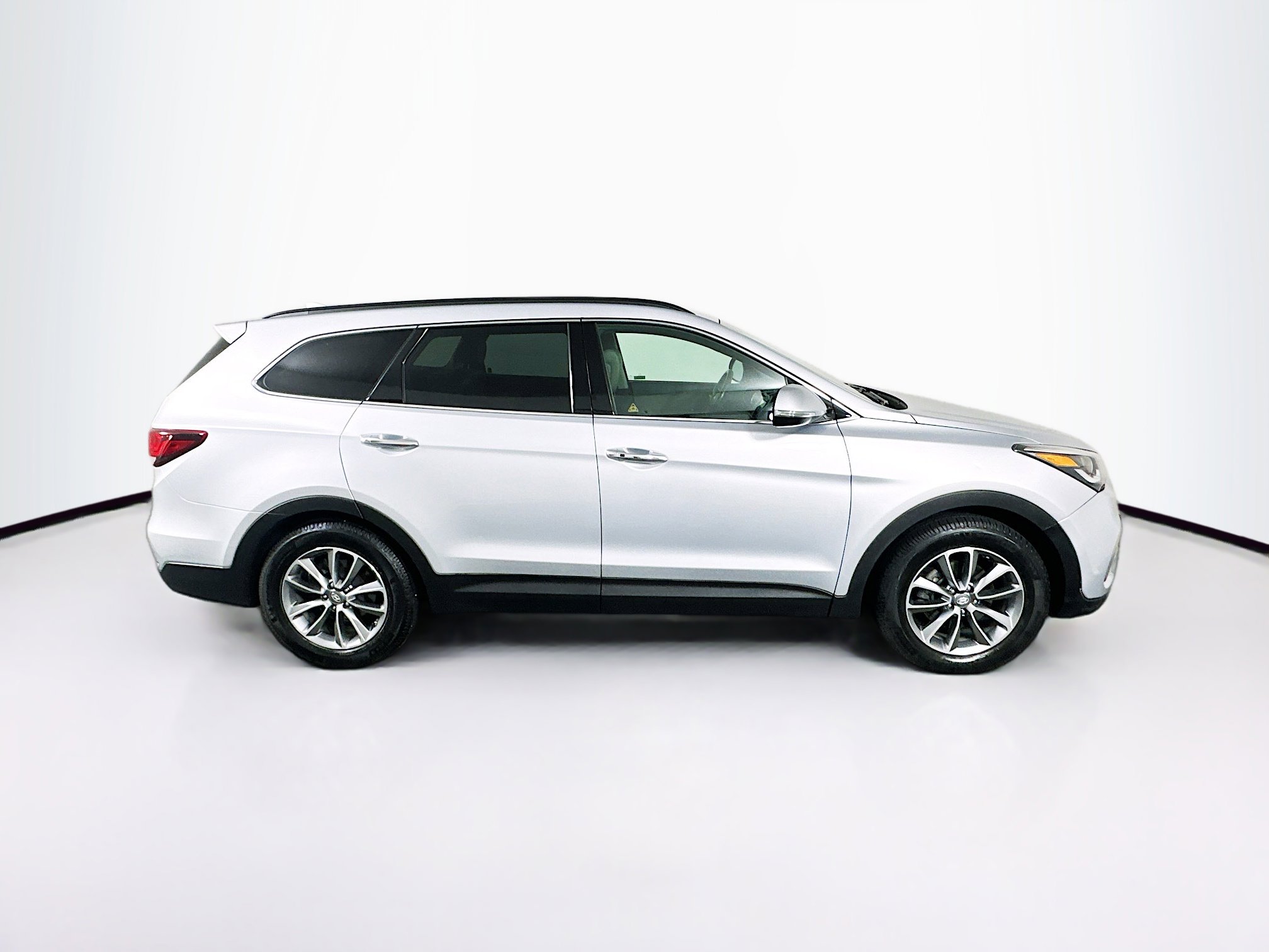 Used 2017 Hyundai Santa Fe SE w/ SE Premium Package 02 FWD image 10