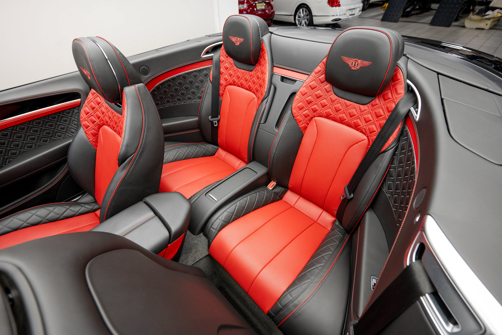 Certified 2022 Bentley Continental GT AWD/4WD image 31