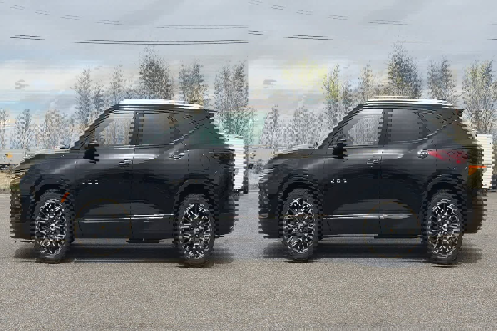 Used 2023 Chevrolet Blazer Premier w/ Driver Confidence II Package AWD/4WD image 5