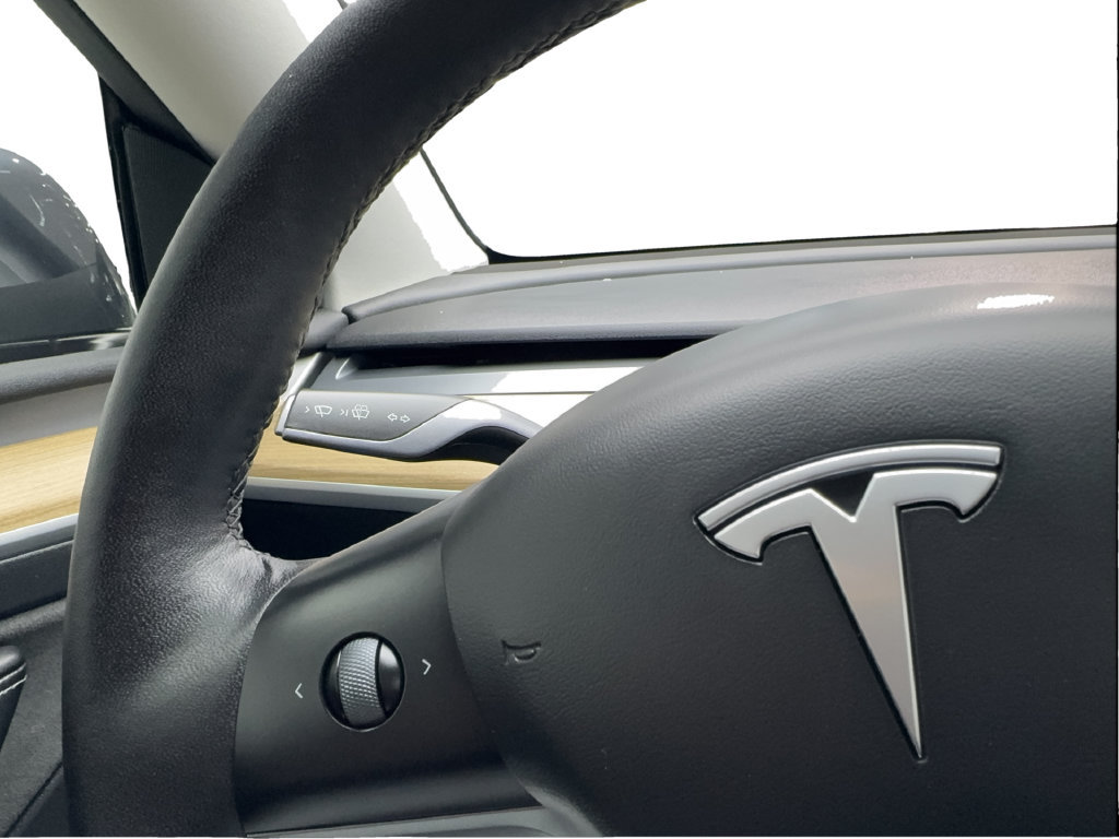 Used 2023 Tesla Model Y Long Range AWD/4WD image 42