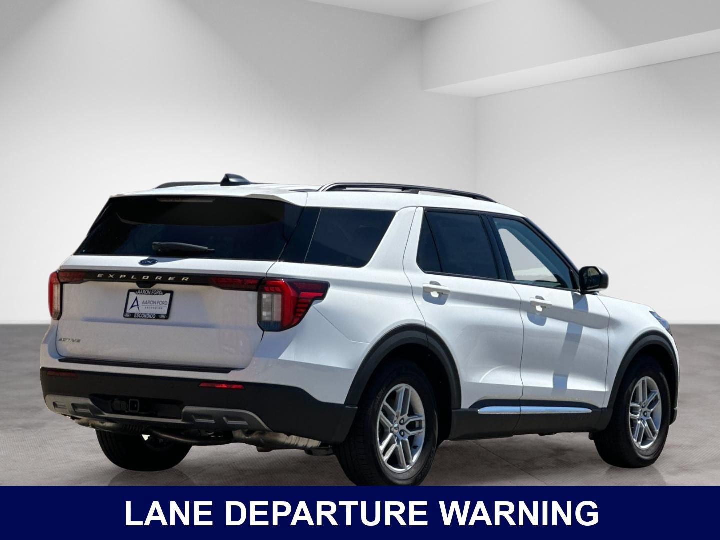 Used 2025 Ford Explorer Active w/ Active Comfort Package RWD image 7