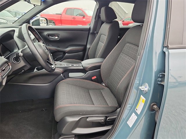 Used 2025 Honda HR-V Sport image 7