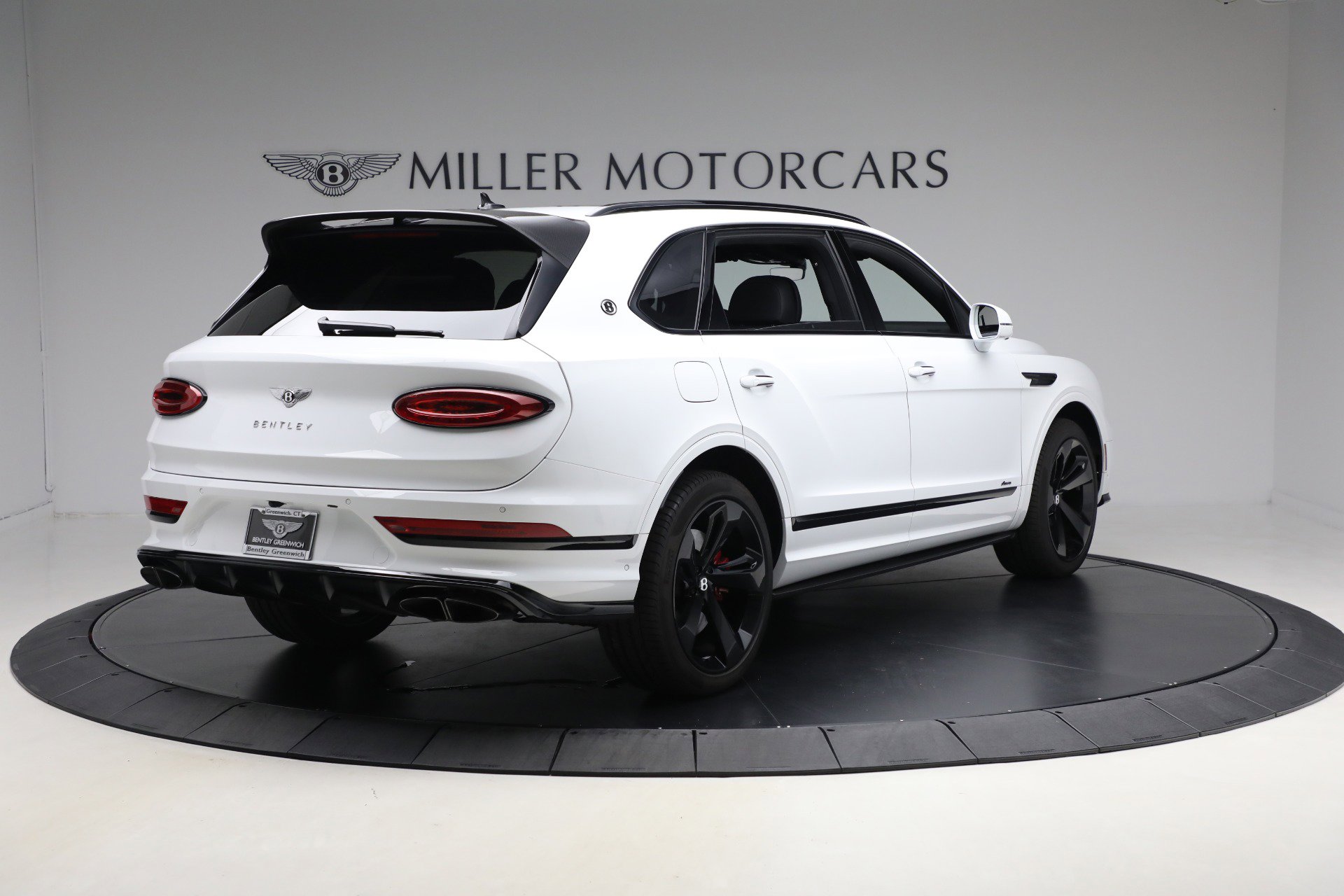 Used 2025 Bentley Bentayga Extended Wheelbase image 5
