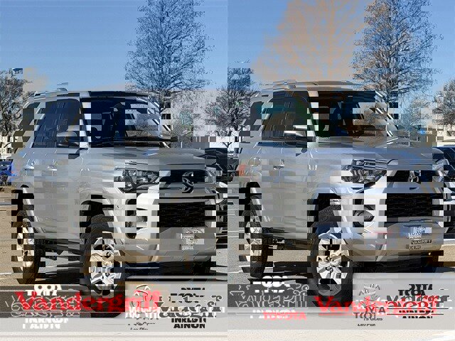 Used 2014 Toyota 4Runner SR5 video 1