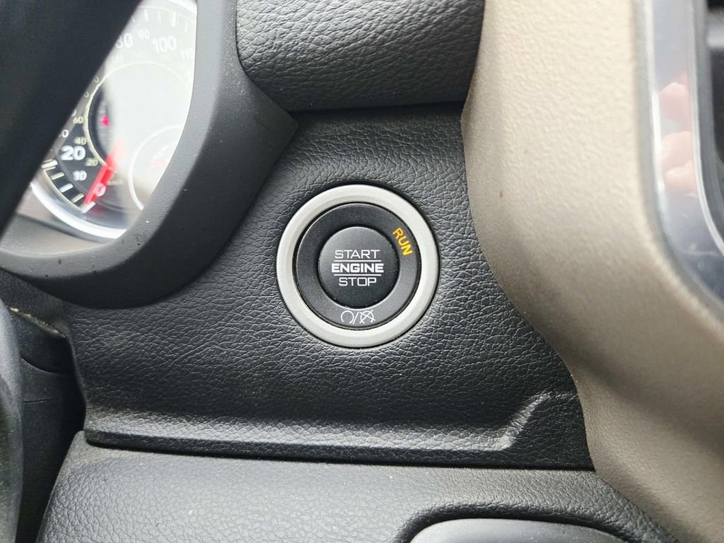 Used 2023 RAM 3500 Laramie image 32