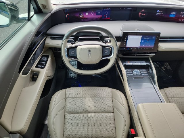 Used 2024 Lincoln Nautilus Premier AWD/4WD image 26