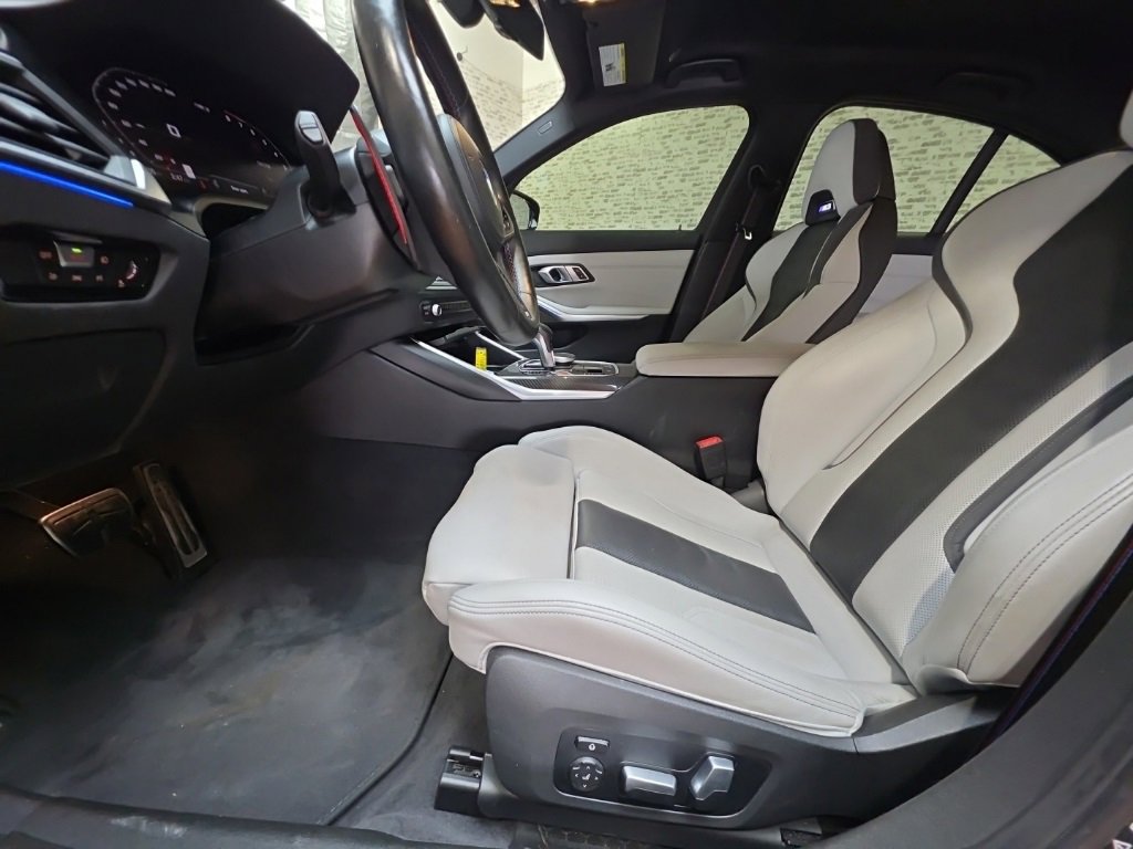 Used 2022 BMW M3 Competition w/ M Carbon Exterior Package image 17