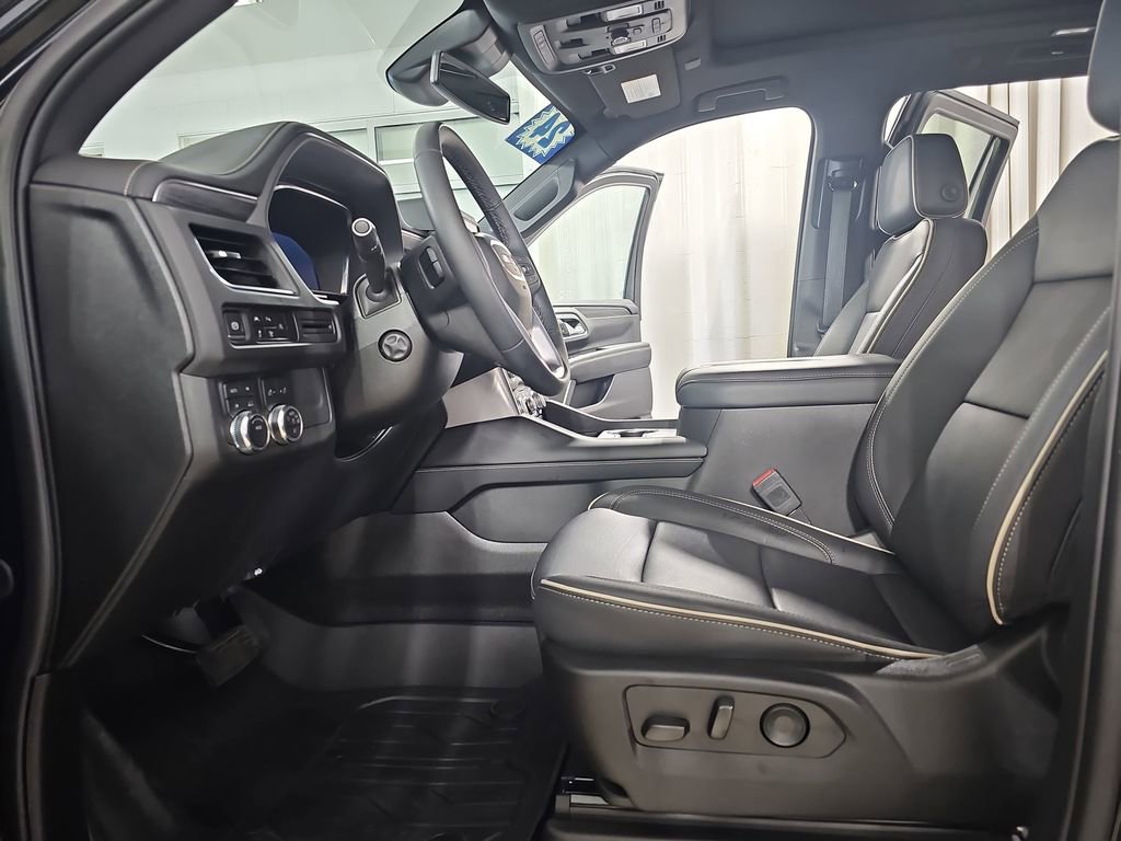 Certified 2024 GMC Yukon XL SLT w/ SLT Premium Package image 22