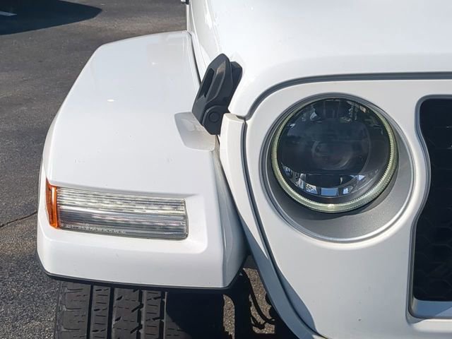 Used 2023 Jeep Wrangler Unlimited Sahara w/ Cold Weather Group image 10